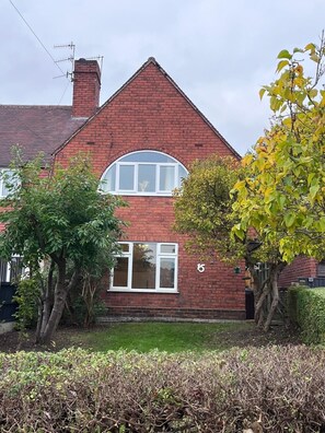 Exterior - Two Bed Villa Notts for families and professionals (Nottingham)