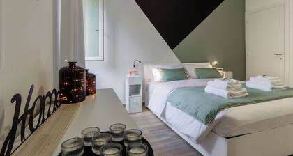 Maggie House, Elegant House in Piacenza - Perfect for Families