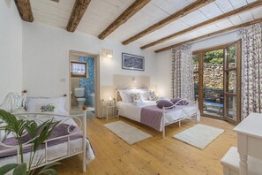 6 Schlafzimmer, Bügeleisen/Bügelbrett, Reisekinderbett, kostenloses WLAN