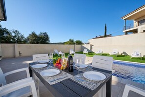 Outdoor dining - 2Bels02 - Cosy house with swimming pool for 6 people (Vidreres)