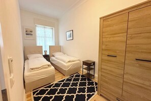 Fer et planche à repasser, Wi-Fi, draps fournis