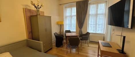 1 bedroom, iron/ironing board, WiFi, bed sheets