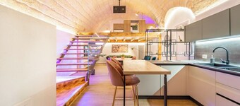 Romantic Deluxe Suite with hot tub and pets allowed.