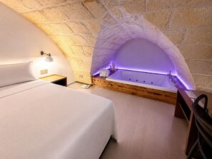 1 slaapkamer, een bureau, gratis wifi, beddengoed