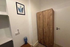 Interior - Two Connected Apartments in Berlin Prenzlauer Berg – Sleeps 8  –  2 Bathrooms (Berlin)