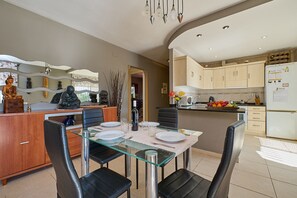 Dining - 2Sol02,SoliMar, cozy house with pool (Lloret de Mar)