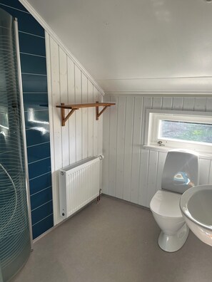 Hair dryer, towels, toilet paper - Apartment at country side. Spa facility and much more out in swedish woods. (säffle)