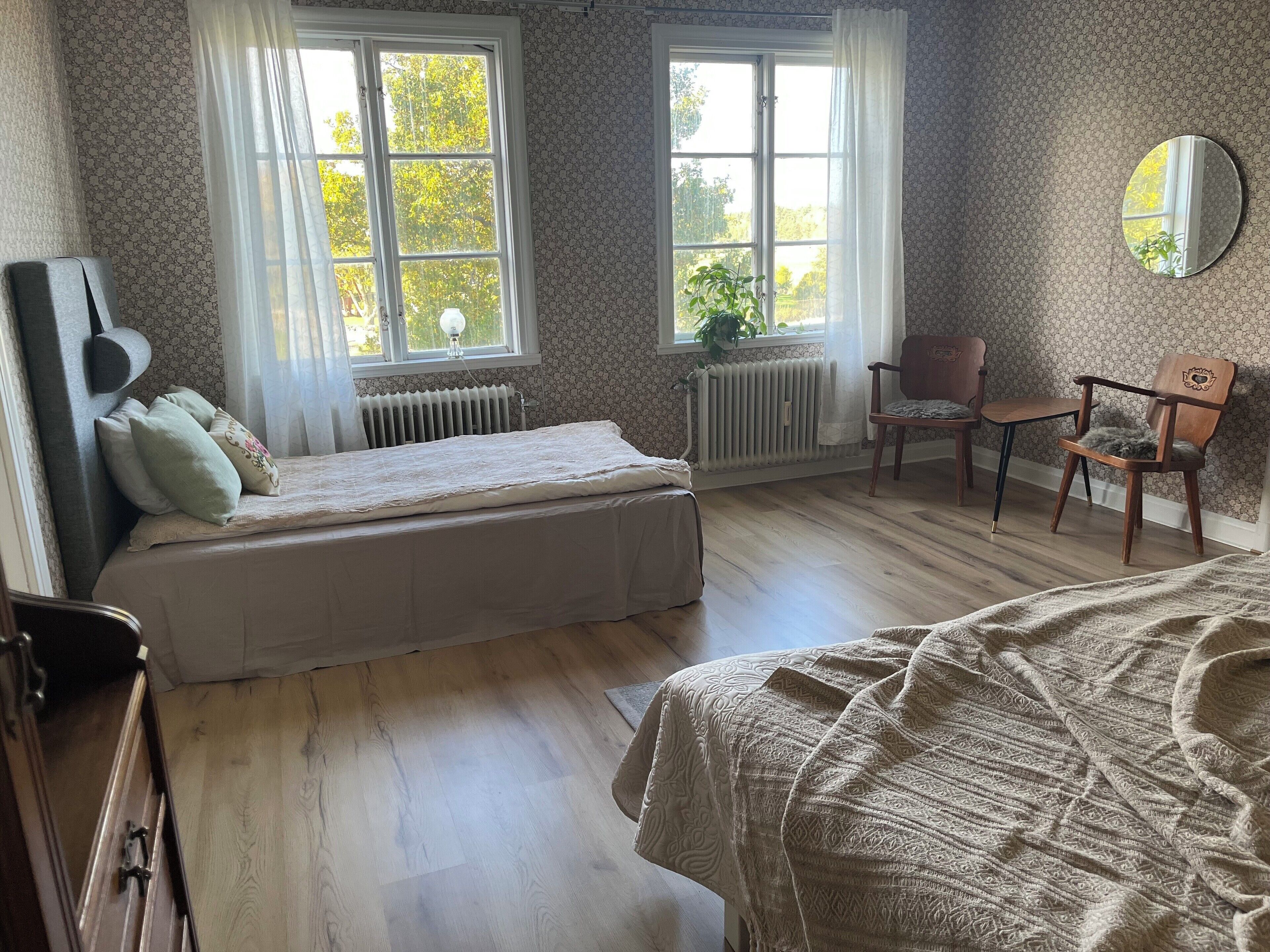 1 bedroom, travel crib, free WiFi