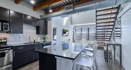 Spacious 3-bedroom apartment in Downtown Fort Worth