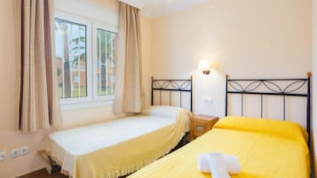 熨斗/熨衫板、Wi-Fi、床單