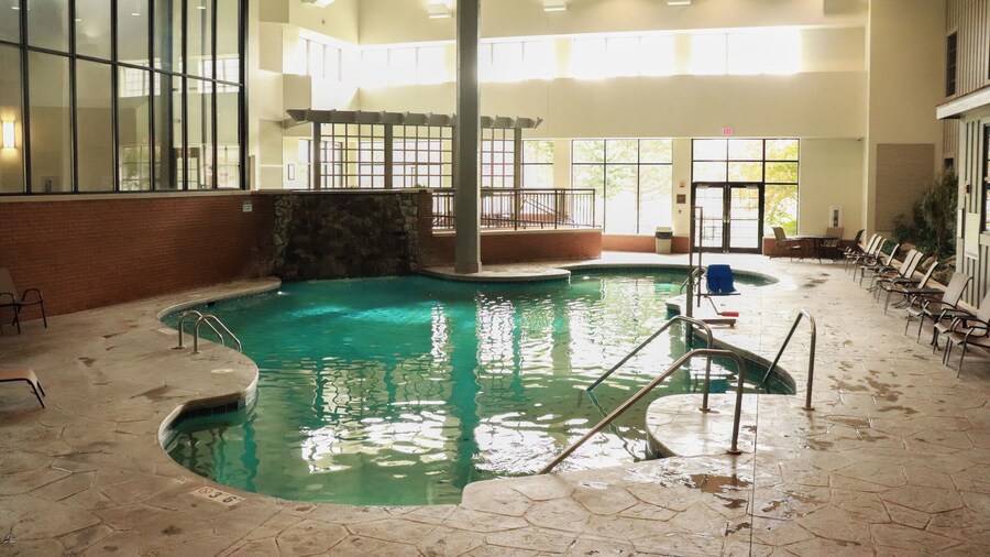 Sauder Village Heritage Inn