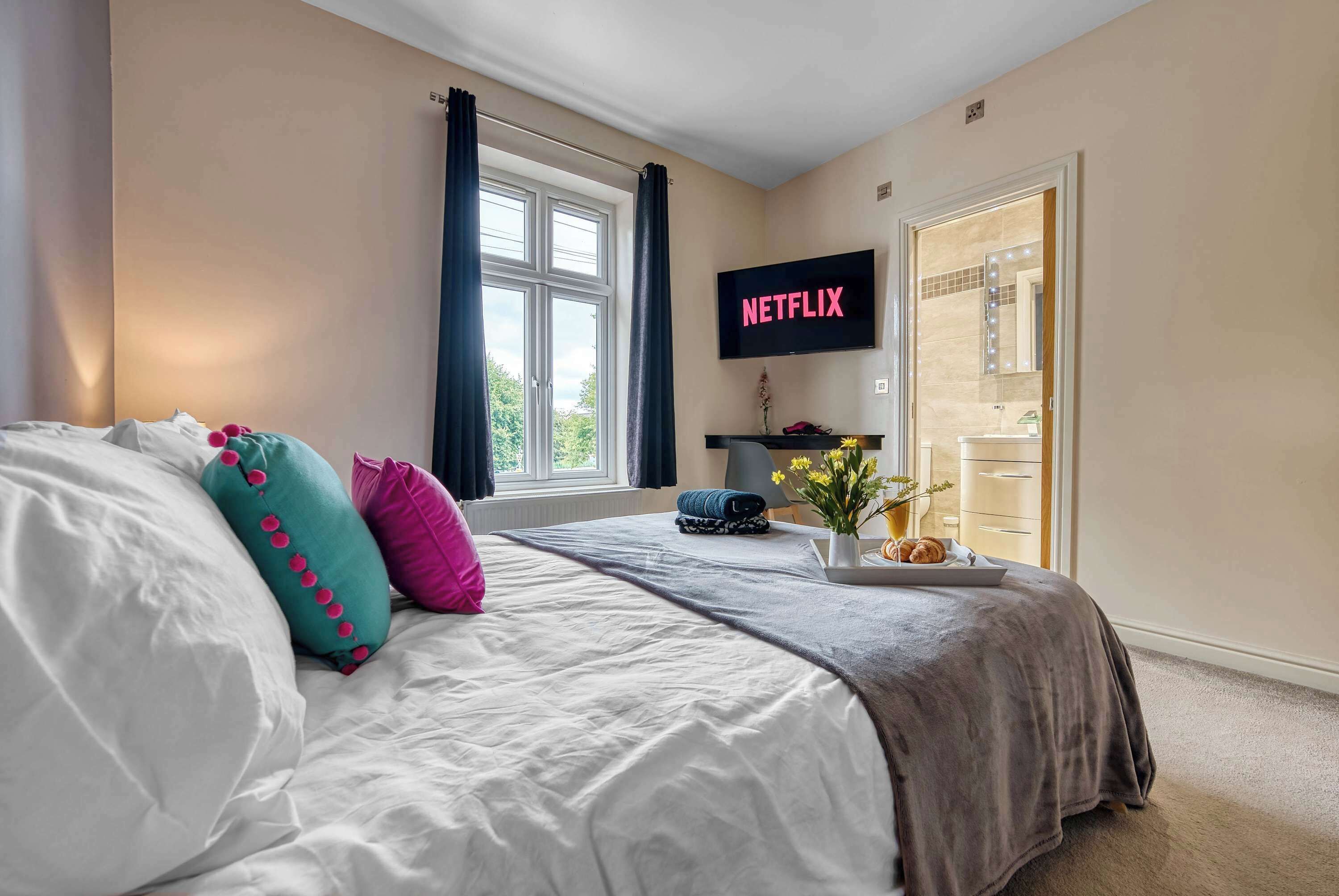 4 bedrooms, free WiFi, bed sheets