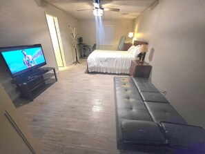 4 Schlafzimmer, Bügeleisen/Bügelbrett, kostenloses WLAN