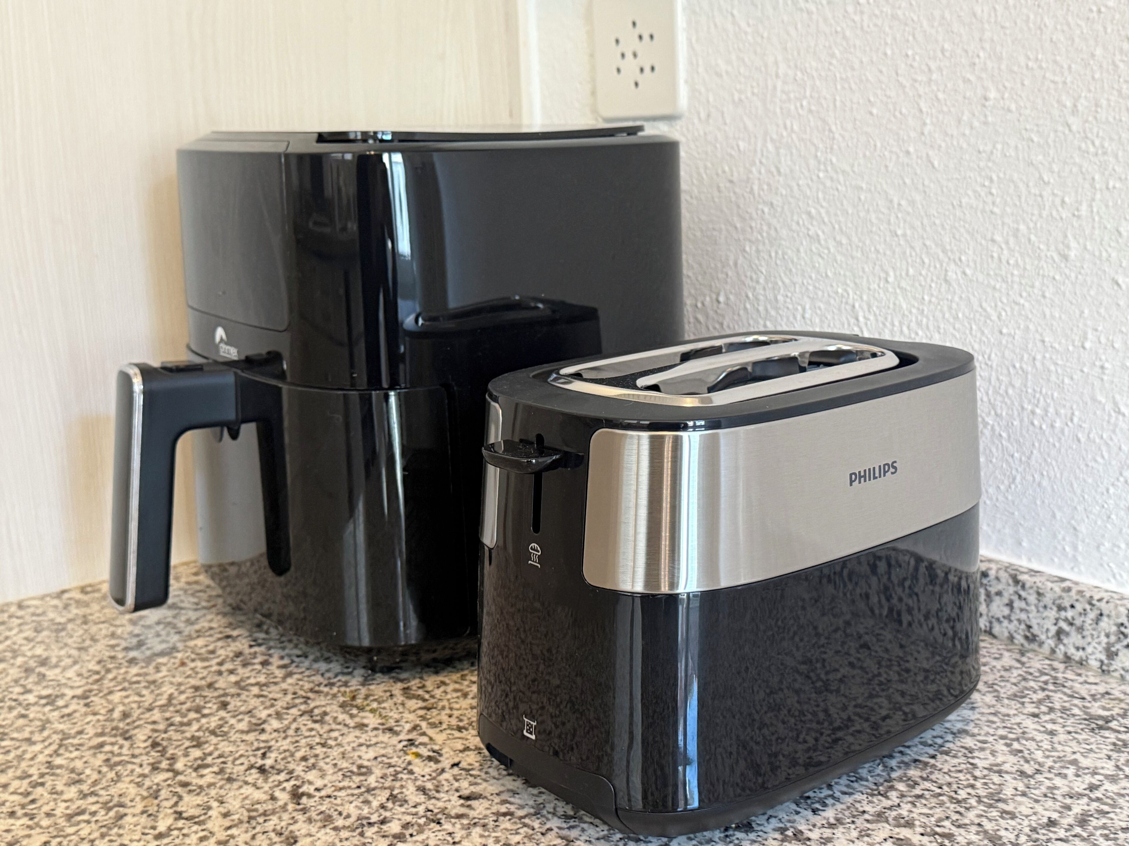 Kaffee und/oder Kaffeemaschine
