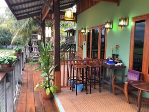 Living area - Smile Homna Rest house (San Pu Loei)