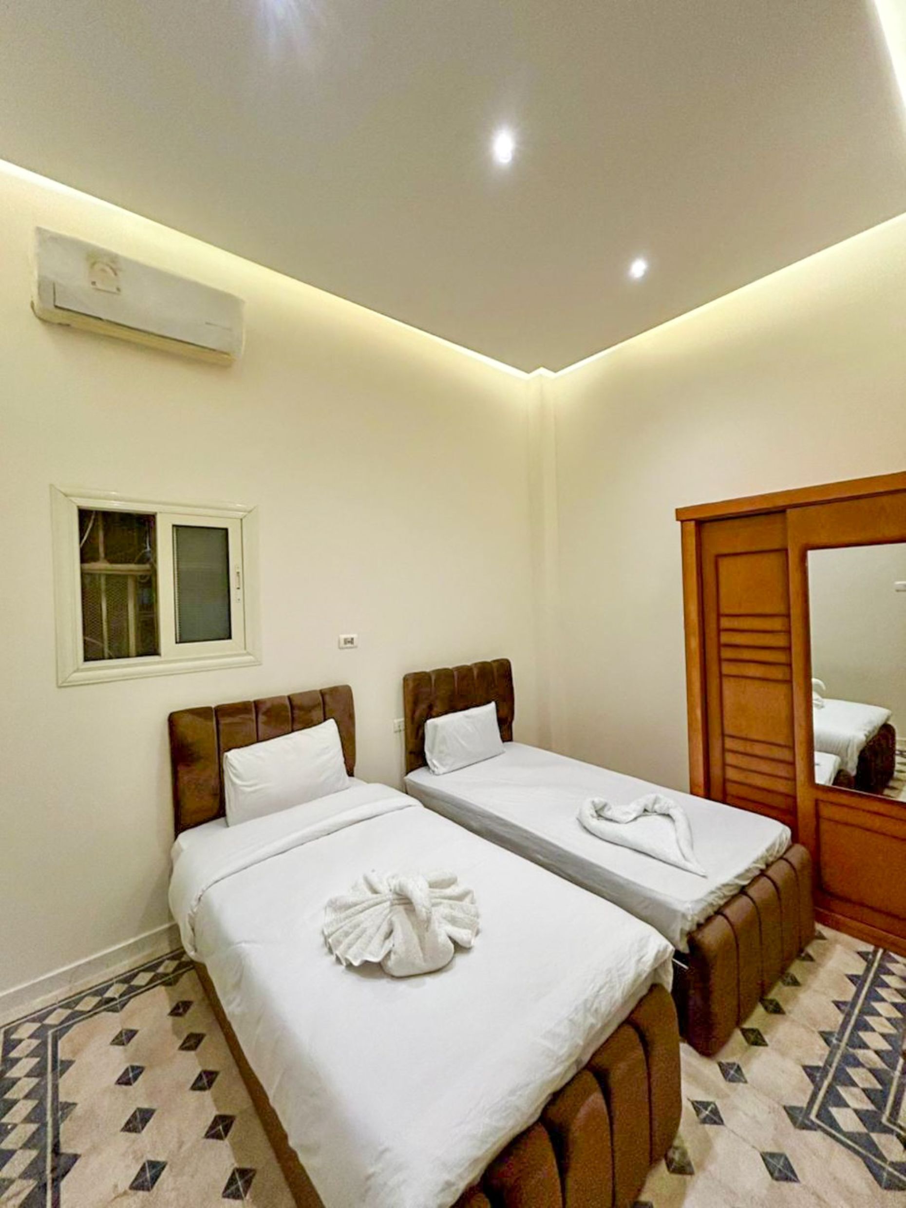 Superior Twin Room | Desk, free WiFi