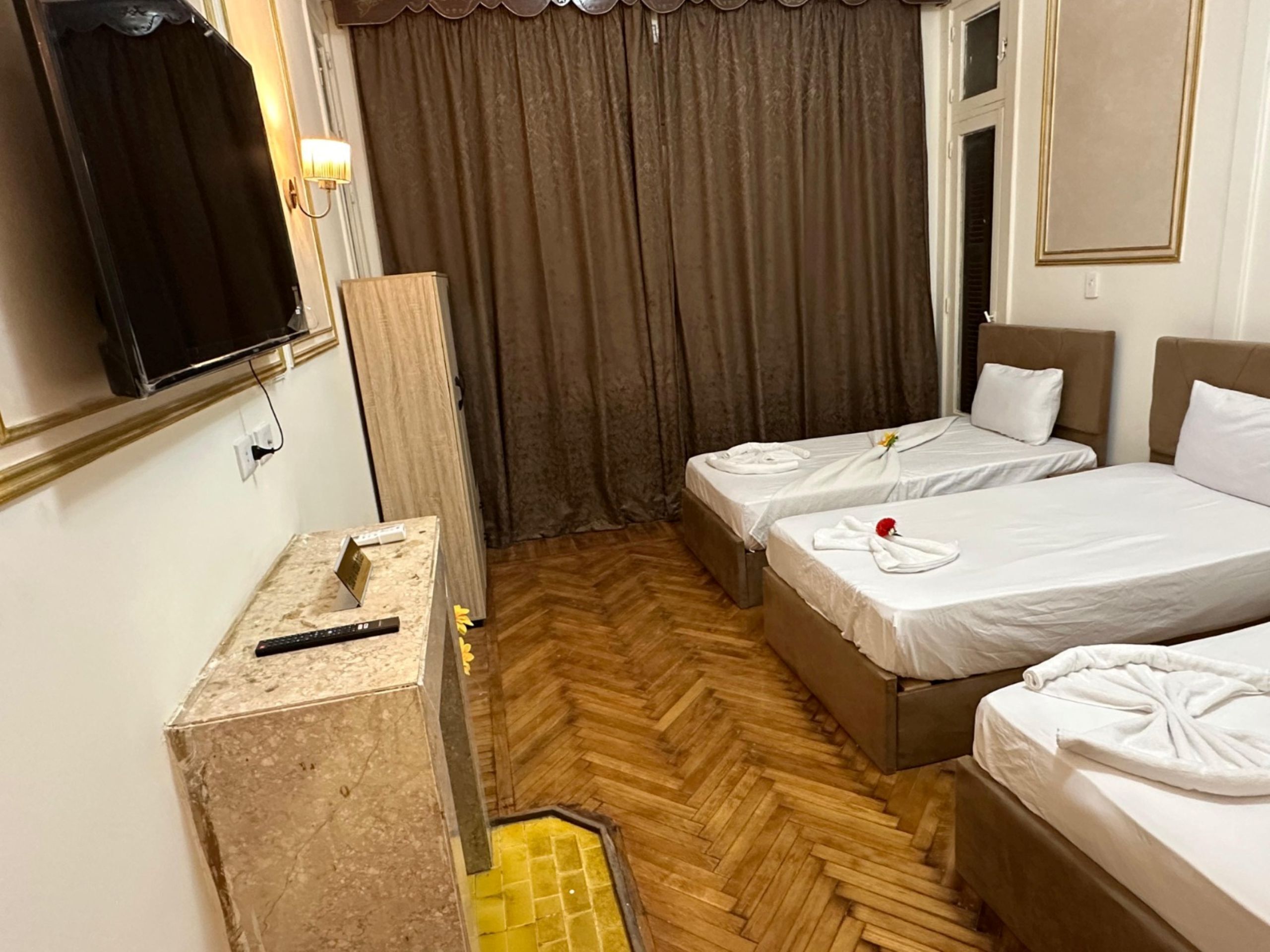 Superior Triple Room, City View | Desk, free WiFi