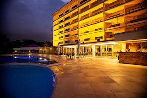 Outdoor pool - Lancaster Kumasi City (Kumasi)