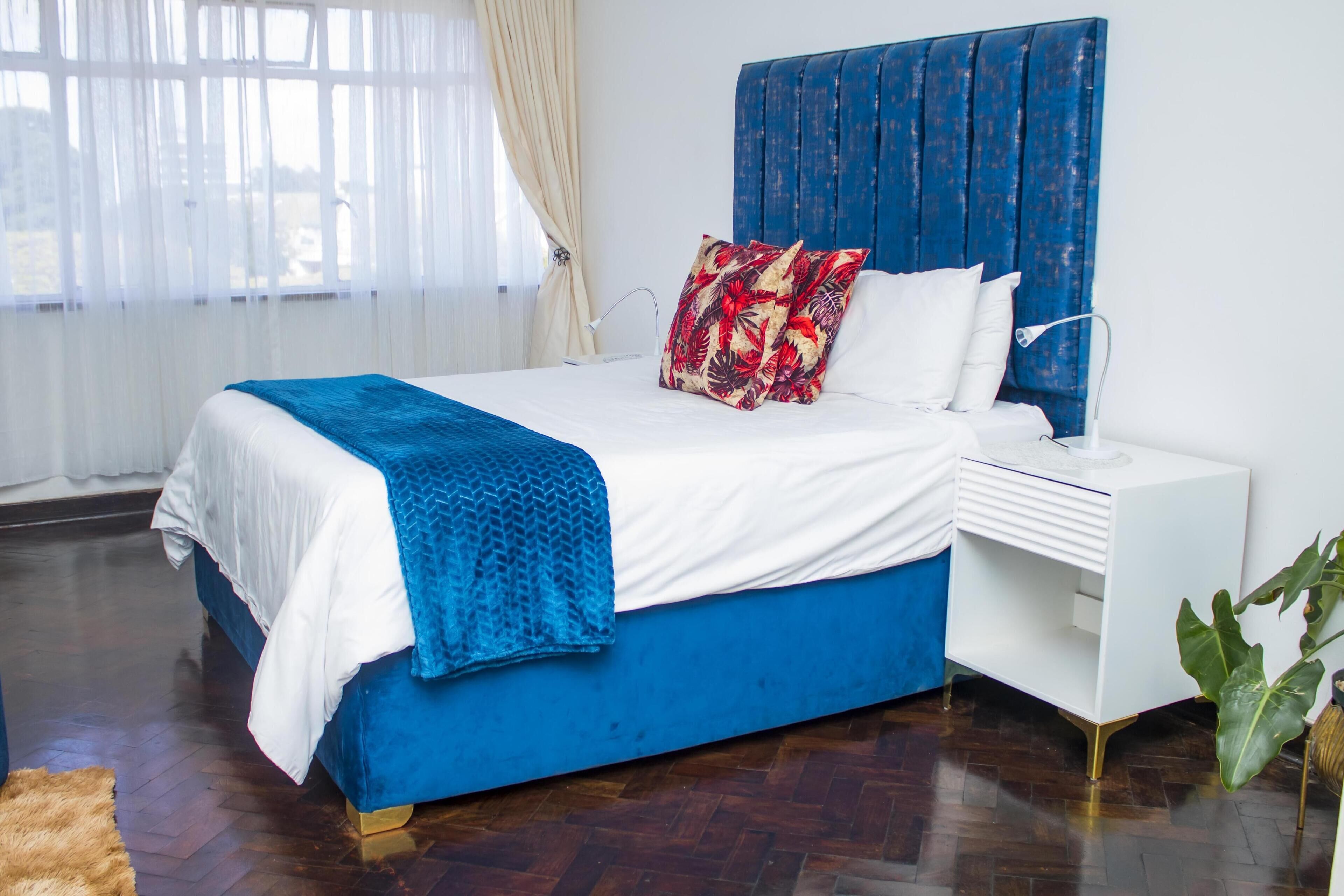 Iron/ironing board, internet, bed sheets