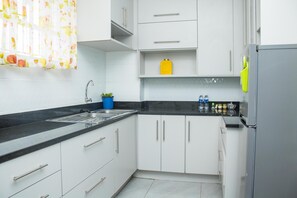 Private kitchen - Centrally Located 1 Bedroom Apartment - 2365 (Harare)