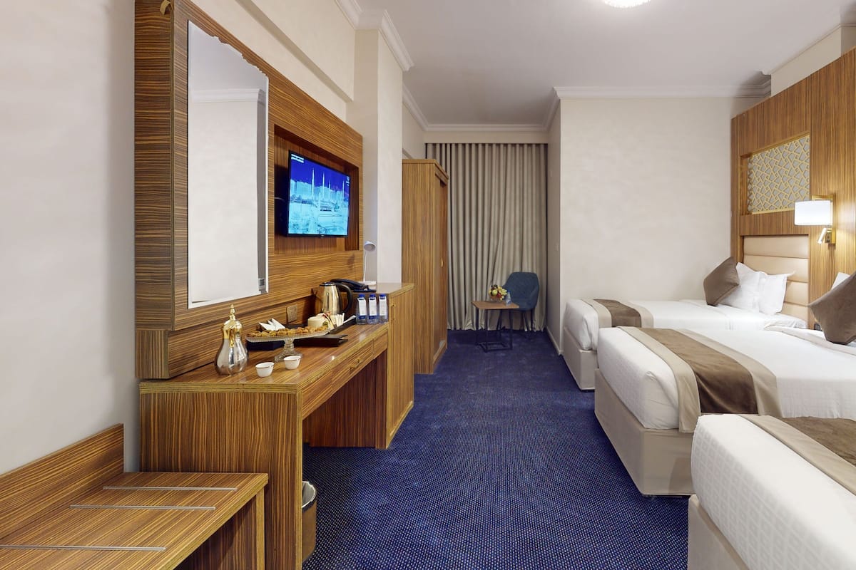 Phòng 3 cơ bản | Két bảo mật tại phòng, màn/rèm cản sáng, phòng cách âm