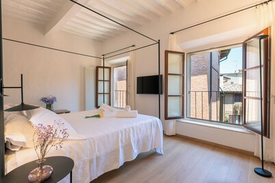 Dolce Pienza - Modern Home in the Historic Center