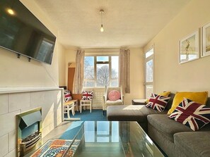 Living area - Spacious Flat in Nine Elms (London)