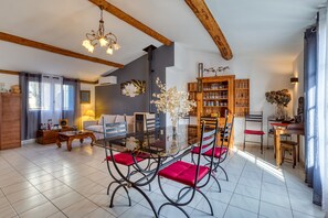 Imagen sin descripción, 3 de 19, botón