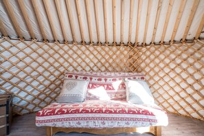 Interior - Glamping 'La Yourte Des Clapières': Mountain View, Private Terrace & Garden (La Giettaz)