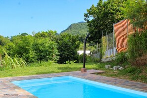 Pool - Charming studio at the bottom of the villa with shared pool (Le Diamant)