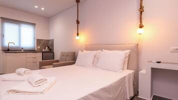 Soundproofing, iron/ironing board, free cribs/infant beds, free WiFi