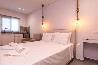 AMELI COZY APARTMENTS 