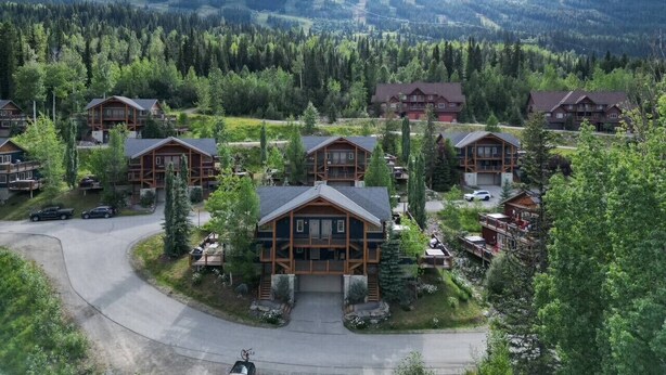 Exterior - Aspens Retreat - 1BR w/Hot Tub (Golden)