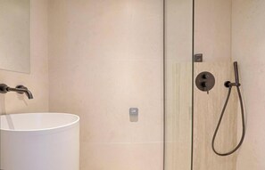 Shower, hair dryer, towels, soap - THOUGHTFULLY DESIGNED WITH CONTEMPORARY ELEGANCE NEXT TO LOUVRE -RUE SAINT DENIS (Paris)