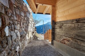 Property grounds - Apartment 'Riemhof Riemerbergl' with Lake View, Shared Garden and Wi-Fi (St Walburg)