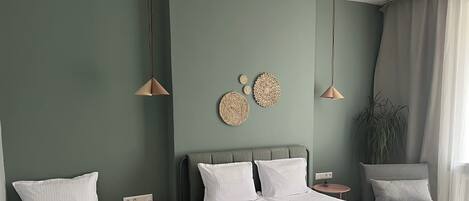 3 slaapkamers, een strijkplank/strijkijzer, internet, beddengoed