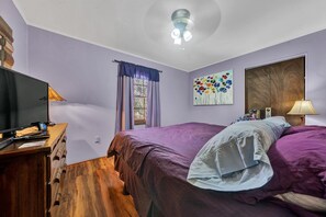1 bedroom, iron/ironing board, free WiFi, bed sheets
