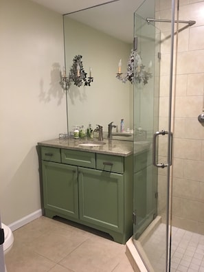 Towels - Tranquil property in Key Colony with a heated pool on the canal (Key colony Beach)