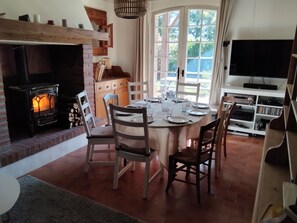 Dining - Holiday Home “La Bastide – Tyrosse” - Conciergerieland (Saint-Vincent-de-Tyrosse)