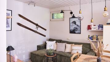 TV connectée, livres, chaßne hi-fi