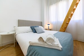 4 soverom, strykejern/-brett og wi-fi (inkludert)