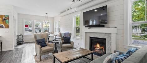 Smart-TV, peis og fotballspill