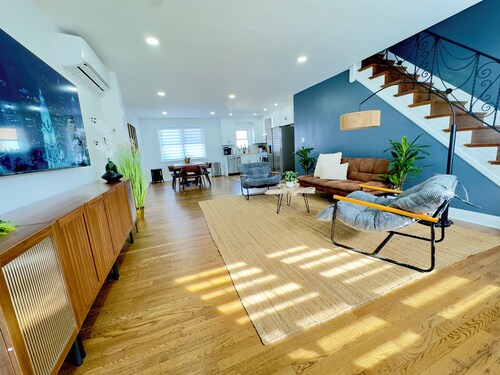 3-bedroom house Jacuzzi + Parking + Comfort – Philly Stay

Share

Save