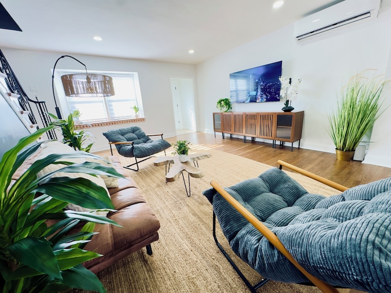 3-bedroom House Jacuzzi + Parking + Comfort Philly Stay Share Save - Cherry Hill