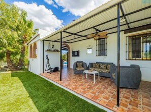 Terrace/patio - Villa with large pool in a paradise setting between Marbella and Malaga (Coín)