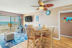 Dining - Oceanfront condo with private balcony, pool & steps to beach (North Myrtle Beach)
