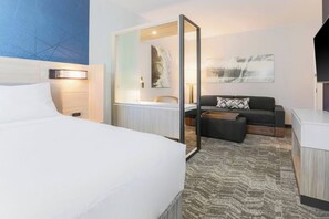 Tabla de planchar con plancha, wifi gratis, ropa de cama