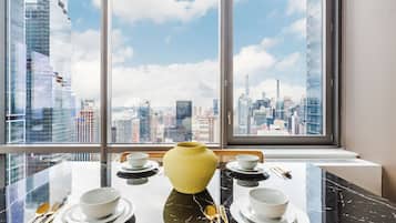 Suíte superluxo, vista para a cidade | Parte interna