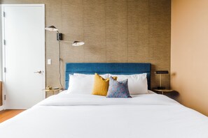 Luxury Suite, City View | Laptop workspace, iron/ironing board, free WiFi - 2 bedroom luxury Empire State VIEW (New York)