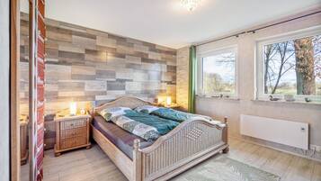 3 Schlafzimmer, Bügeleisen/Bügelbrett, WLAN, Bettwäsche